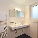 Alpendiamond Ski In & Bike Out Apartments Top 200, 400 & Penthouse 600