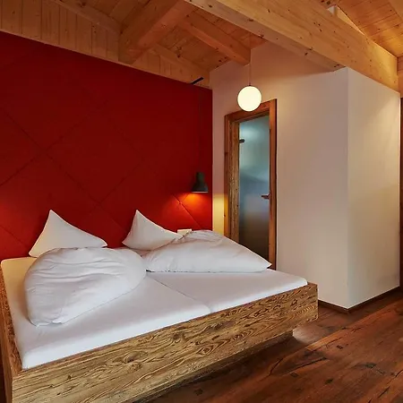 Alpendiamond In & Bike Out 200, 400 & Penthouse 600 * Ζόλντεν