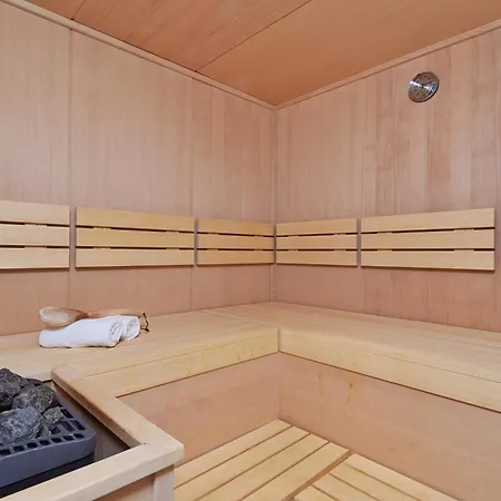 Alpendiamond In & Bike Out 200, 400 & Penthouse 600 Apartment *