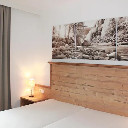 Alpendiamond In & Bike Out 200, 400 & Penthouse 600 Appartement