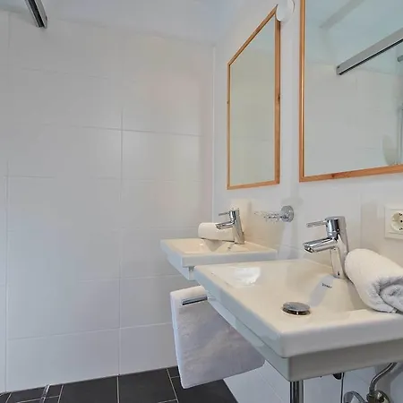 Alpendiamond In & Bike Out 200, 400 & Penthouse 600 Διαμέρισμα Ζόλντεν